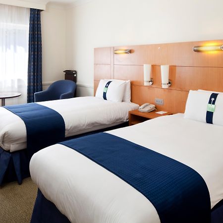 Holiday Inn Guildford By Ihg Dış mekan fotoğraf