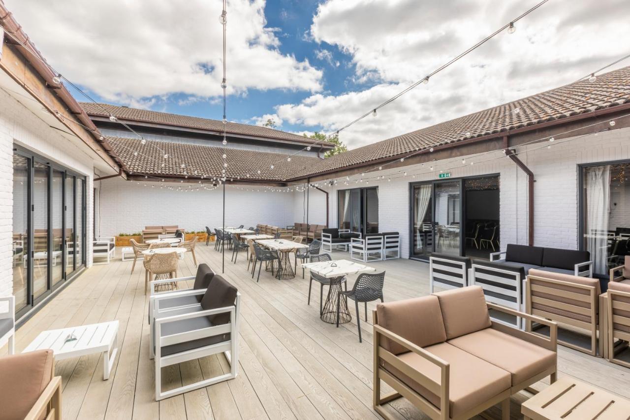 Holiday Inn Guildford By Ihg Dış mekan fotoğraf