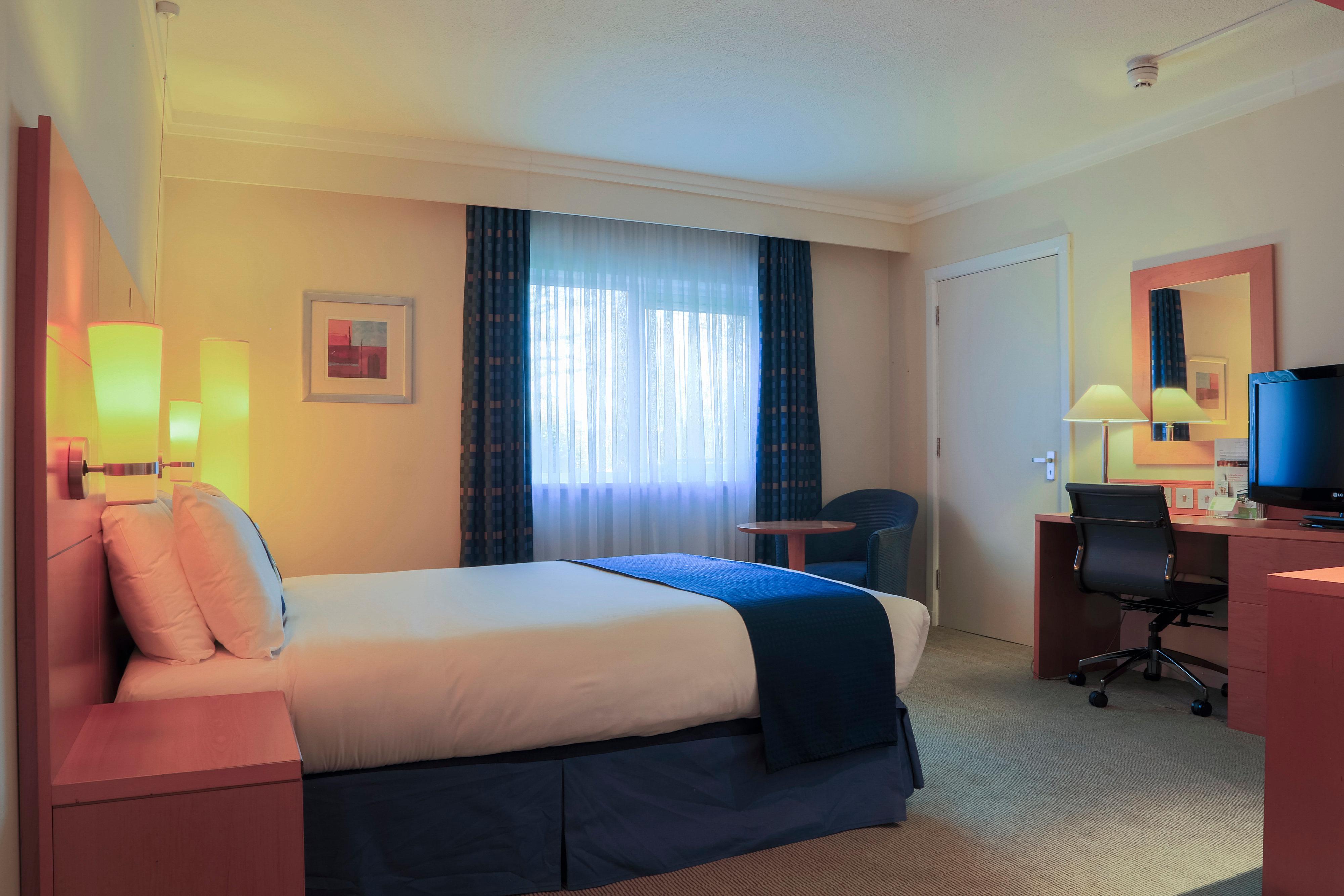 Holiday Inn Guildford By Ihg Dış mekan fotoğraf