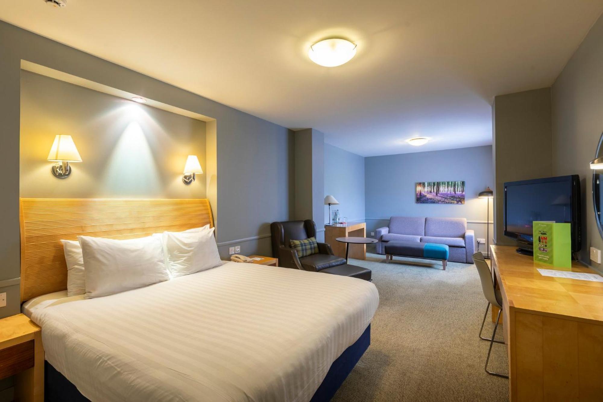 Holiday Inn Guildford By Ihg Dış mekan fotoğraf