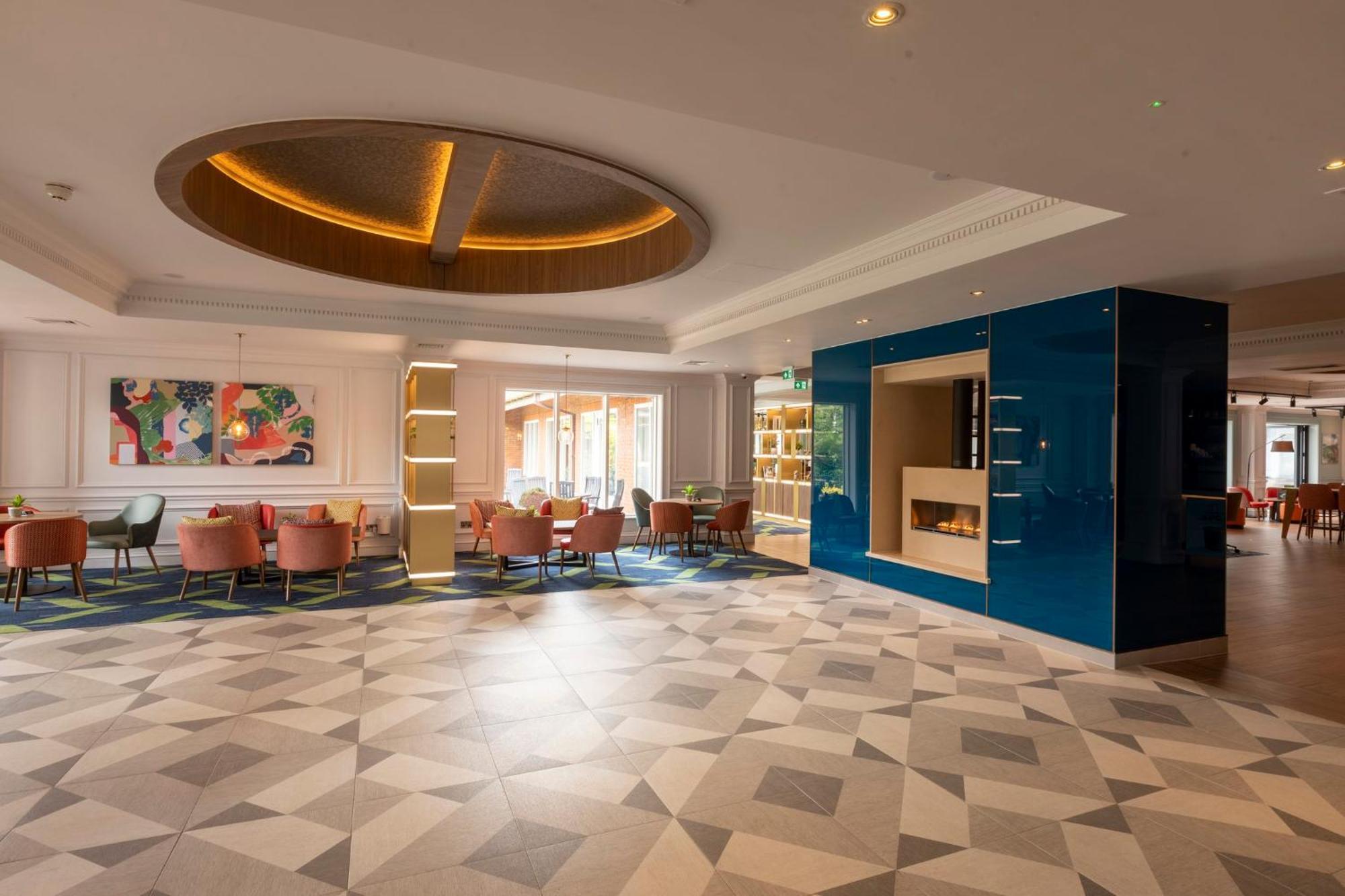 Holiday Inn Guildford, An Ihg Hotel Dış mekan fotoğraf
