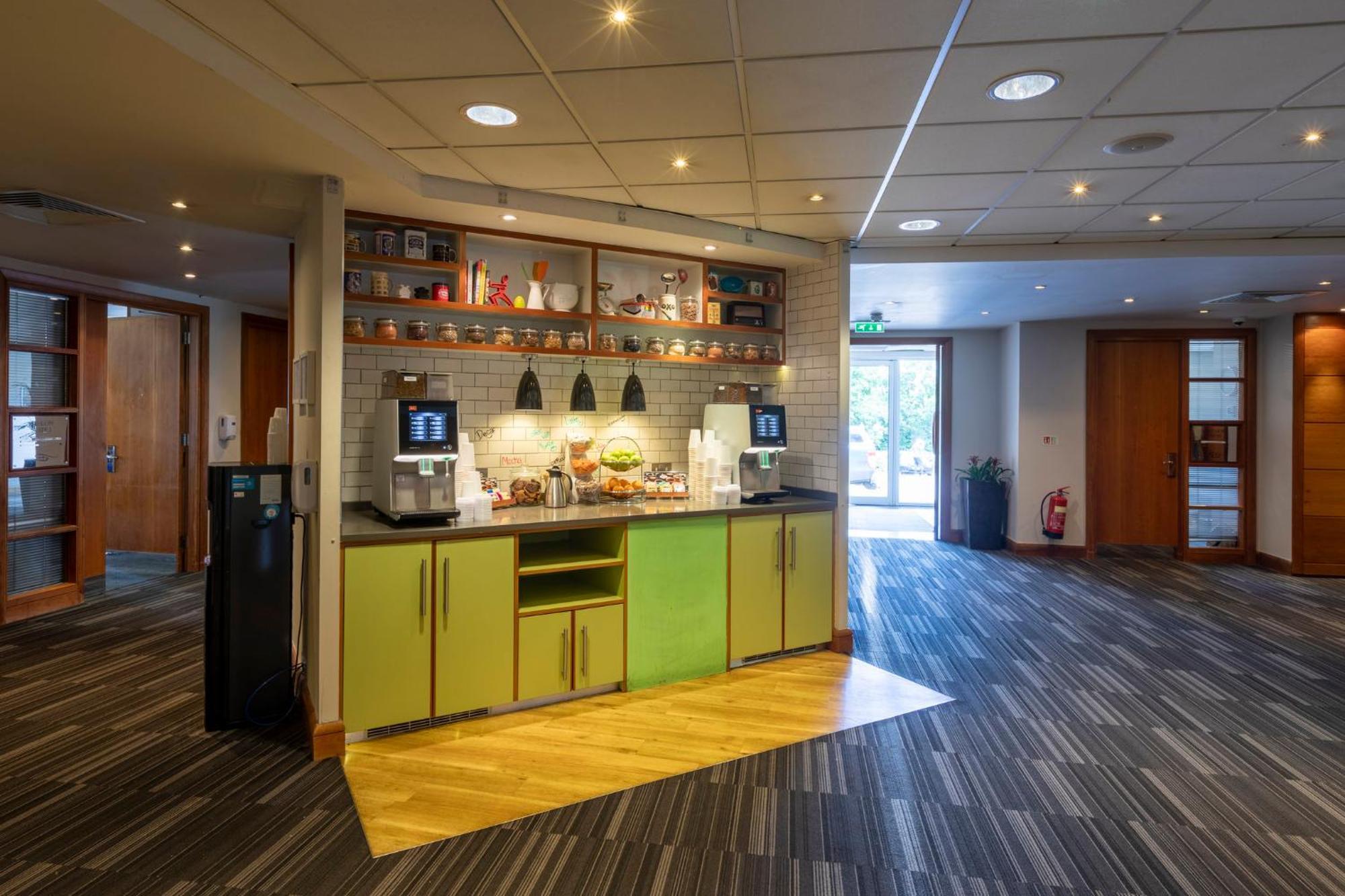 Holiday Inn Guildford By Ihg Dış mekan fotoğraf